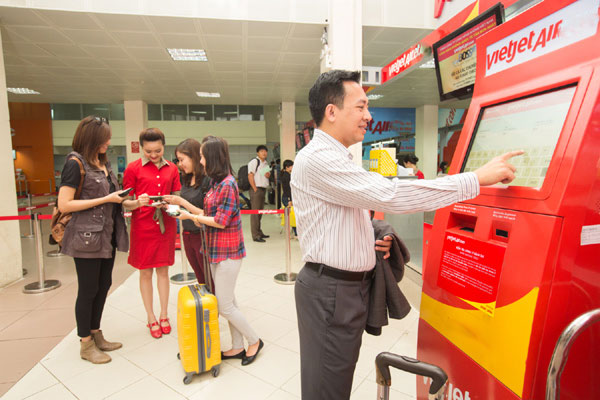 save-time-with-automatic-check-in-kiosk-alta-media